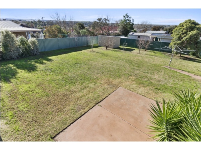 82  Masons Lane, Bacchus Marsh VIC 3340