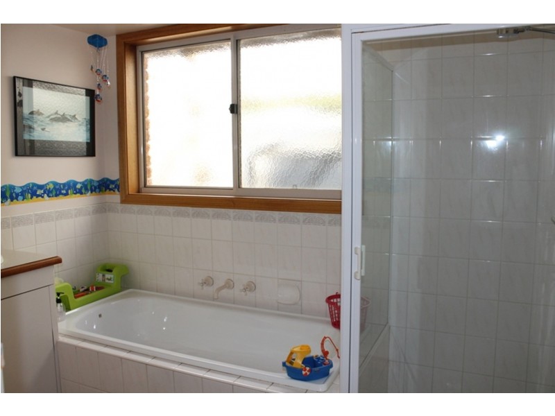 2 Ball Court, Bacchus Marsh VIC 3340