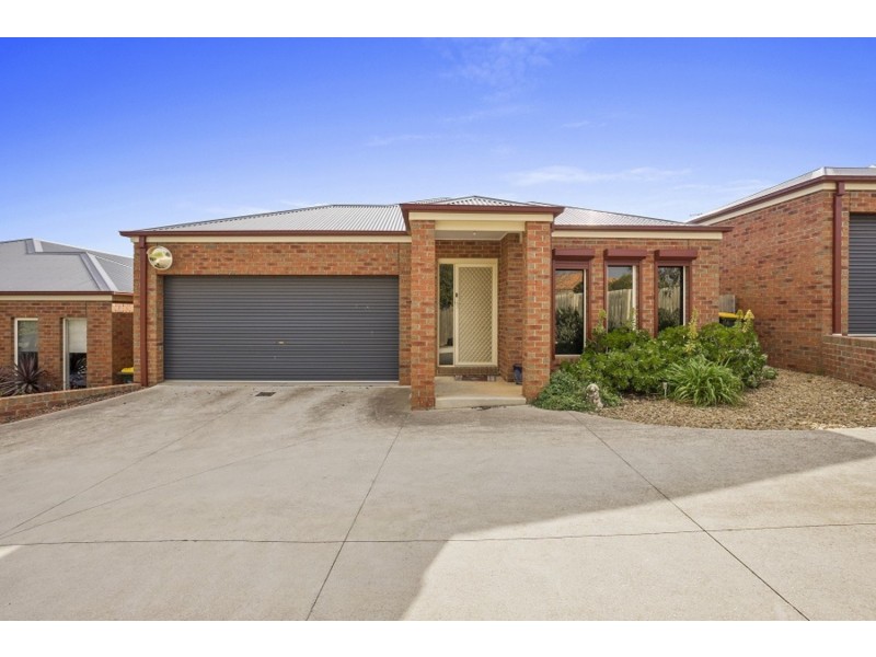 2/84 Clifton Drive, Bacchus Marsh VIC 3340