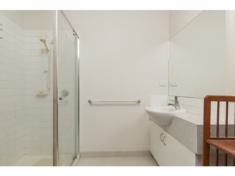 2/84 Clifton Drive, Bacchus Marsh VIC 3340