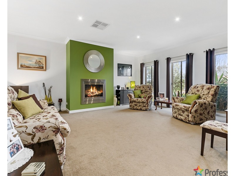14 Victoria Street, Bacchus Marsh VIC 3340