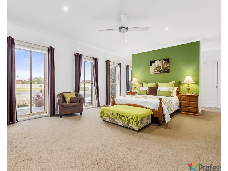 14 Victoria Street, Bacchus Marsh VIC 3340