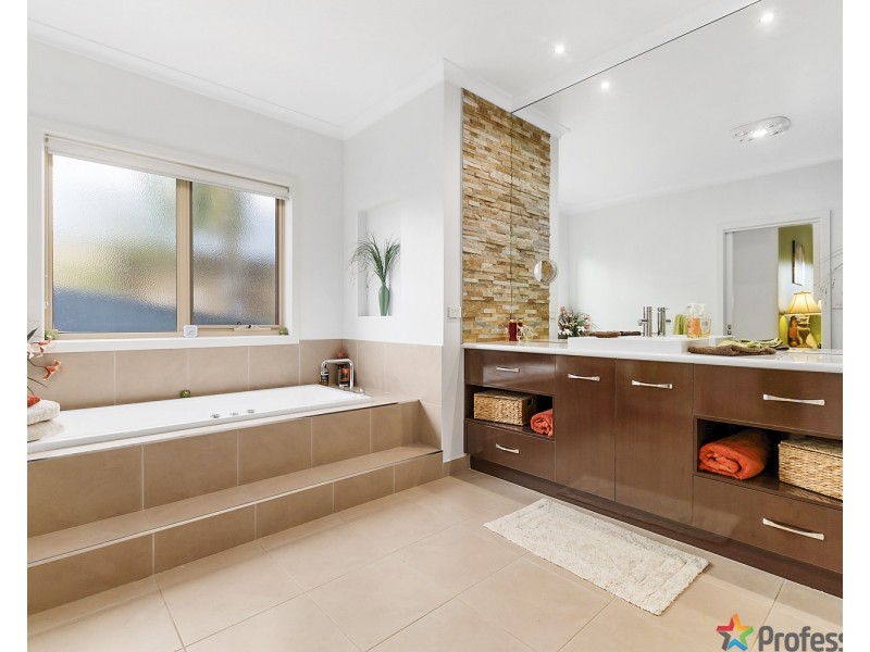 14 Victoria Street, Bacchus Marsh VIC 3340