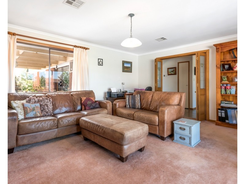 24 Ryan Court, Bacchus Marsh VIC 3340