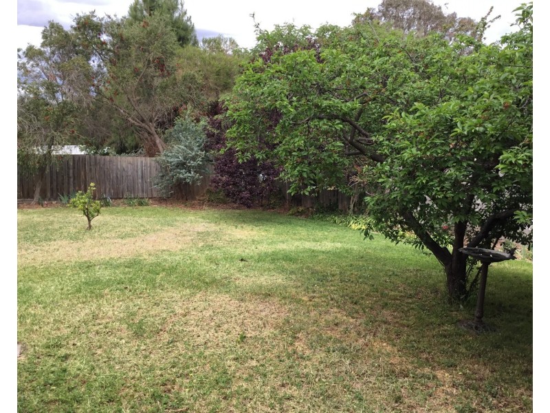 4 Margaret Drive, Bacchus Marsh VIC 3340