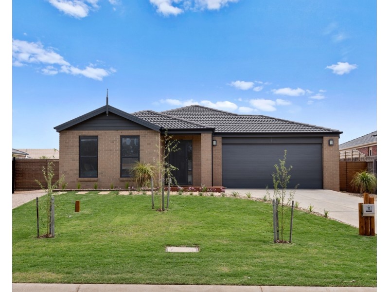 15 Duval Drive, Bacchus Marsh VIC 3340