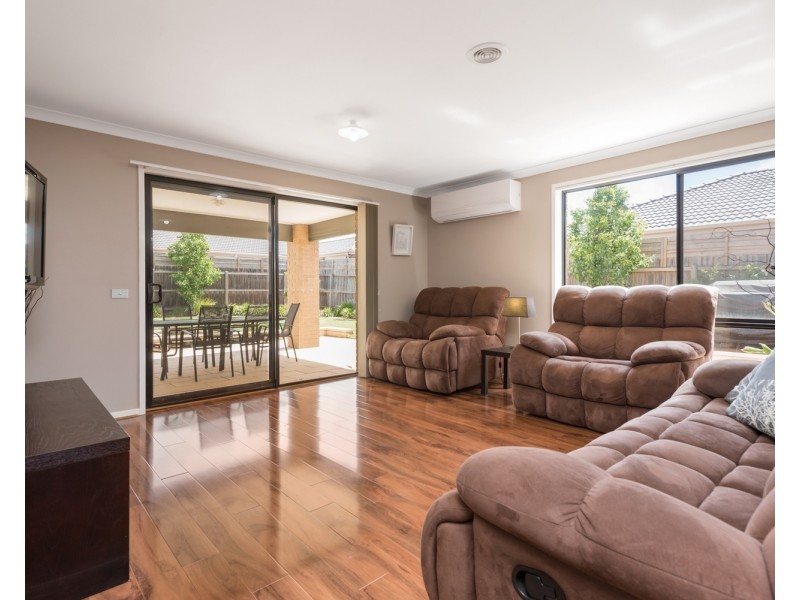 15 Duval Drive, Bacchus Marsh VIC 3340