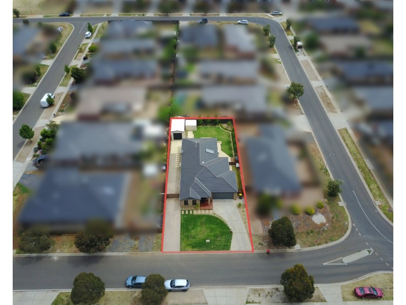 15 Duval Drive, Bacchus Marsh VIC 3340