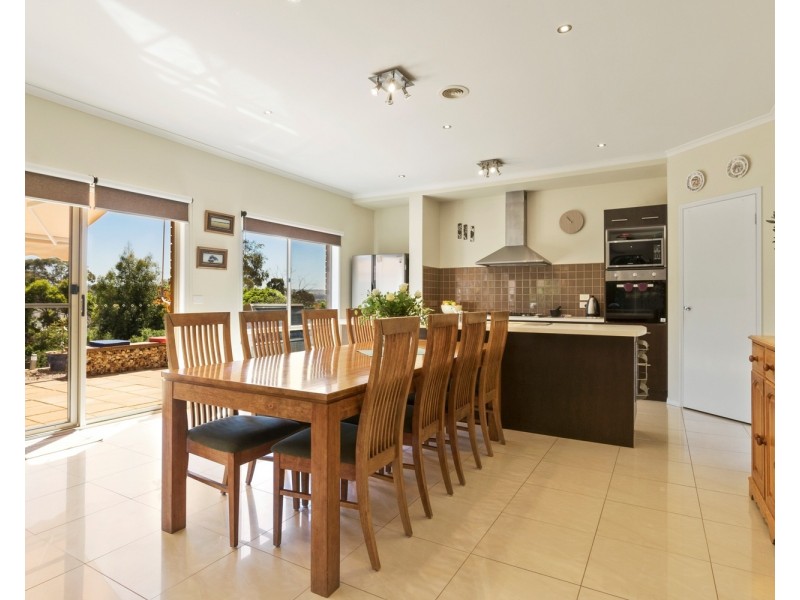 11 Robertsons Road, Bacchus Marsh VIC 3340