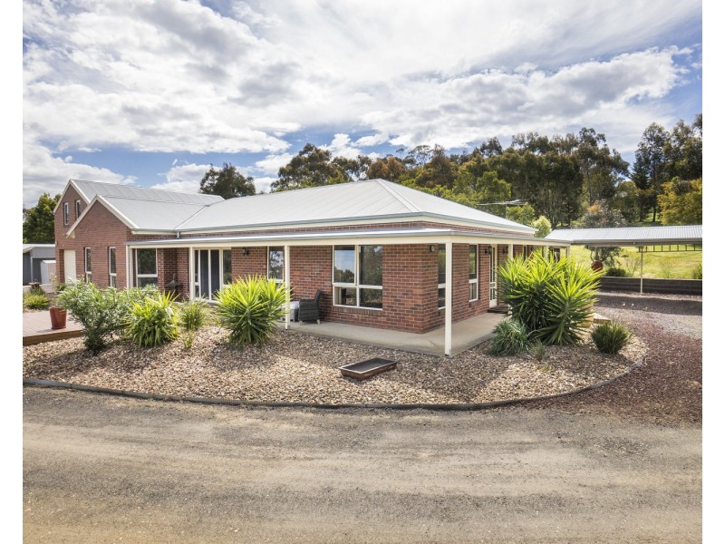 518 Myrniong-Korobeit Road, Greendale VIC 3341