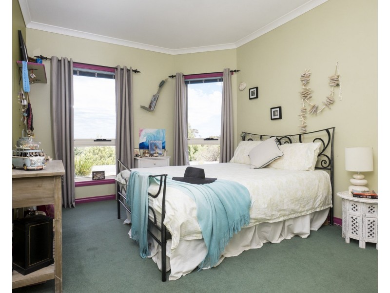 518 Myrniong-Korobeit Road, Greendale VIC 3341