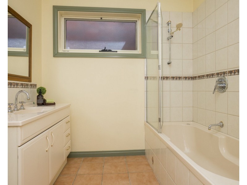 518 Myrniong-Korobeit Road, Greendale VIC 3341