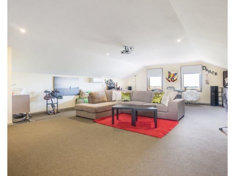 518 Myrniong-Korobeit Road, Greendale VIC 3341