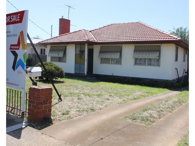 12 Lidgett Street, Bacchus Marsh VIC 3340