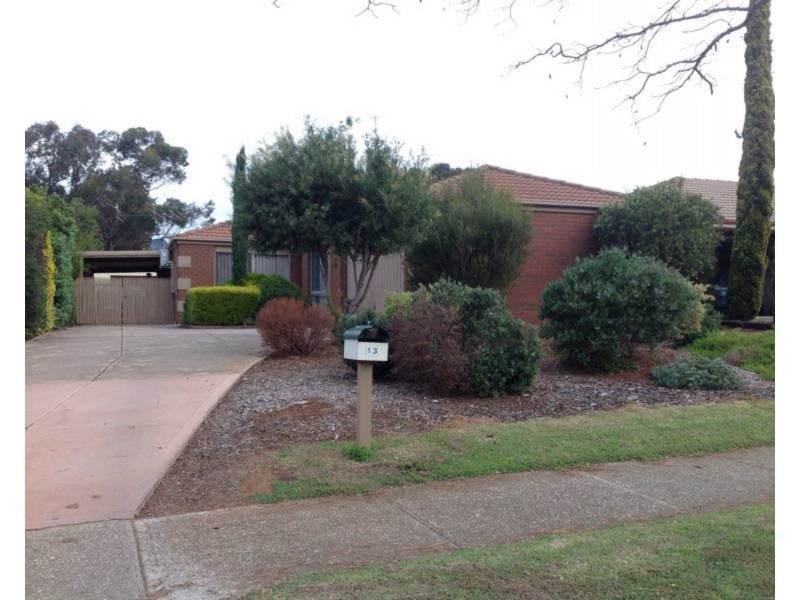 13 Clifton Drive, Bacchus Marsh VIC 3340