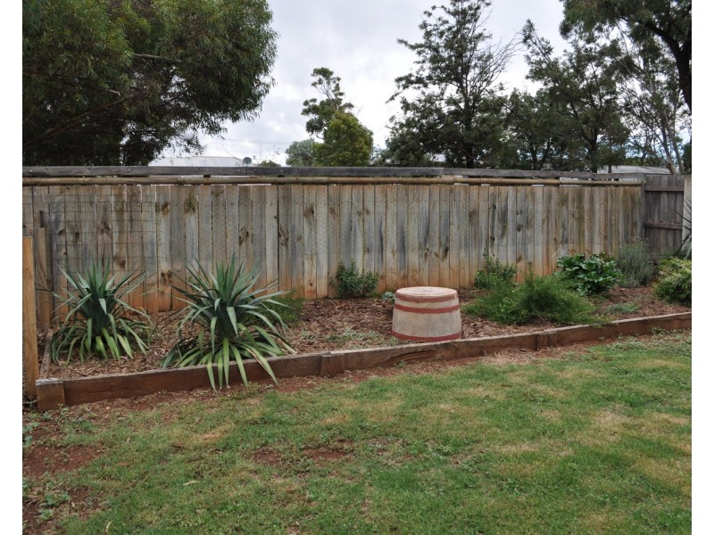 13 Clifton Drive, Bacchus Marsh VIC 3340