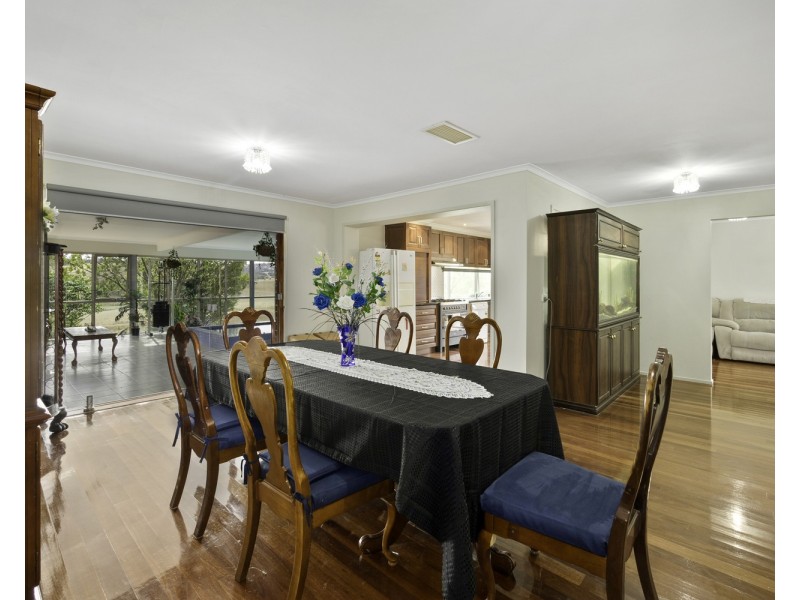 143 Underbank Boulevard, Bacchus Marsh VIC 3340