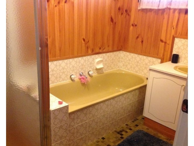 20 Carter Road, Melton VIC 3337