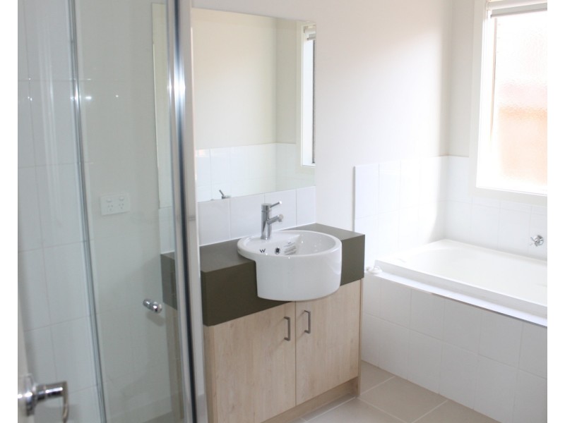 1 Duval Drive, Bacchus Marsh VIC 3340