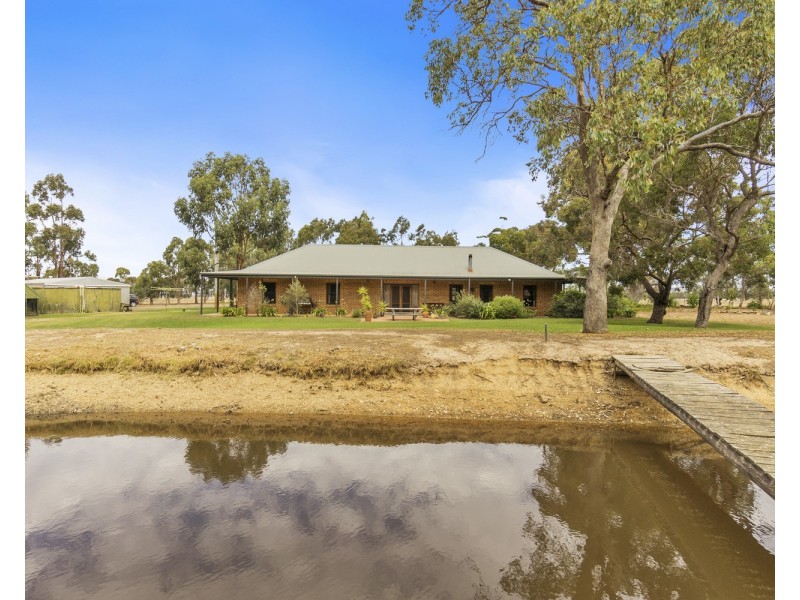 72 Quakes Road, Balliang VIC 3340
