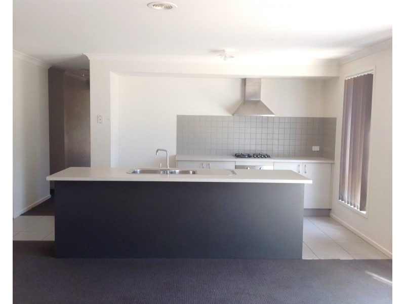 28 Duval Drive, Bacchus Marsh VIC 3340