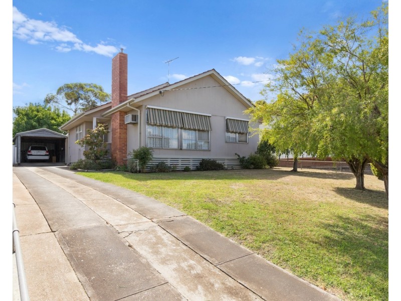 11 Lidgett Street, Bacchus Marsh VIC 3340