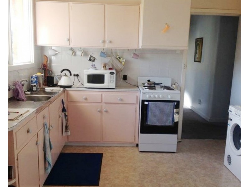 2 Lorraine Place, Bacchus Marsh VIC 3340