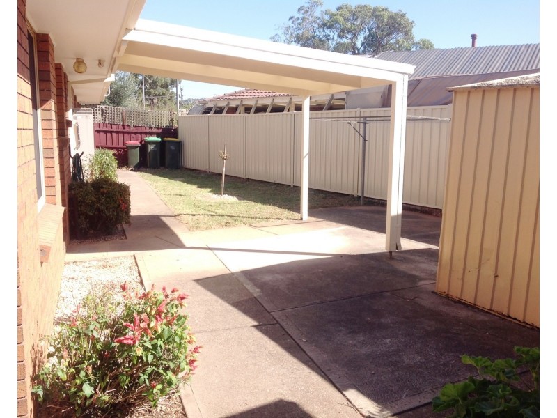 1/18 Grey Street, Bacchus Marsh VIC 3340