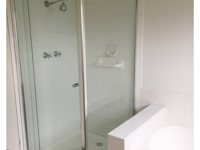 31 Oakwood Road, Albanvale VIC 3021