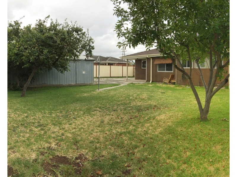 31 Oakwood Road, Albanvale VIC 3021