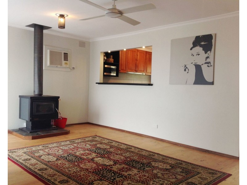 17 Davies Street, Bacchus Marsh VIC 3340