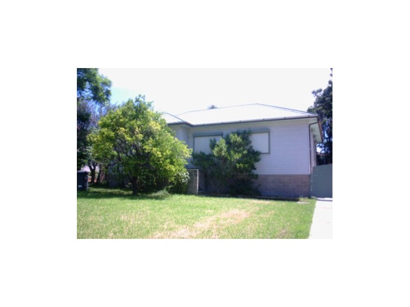 6 Irvine Street, Gwynneville NSW 2500