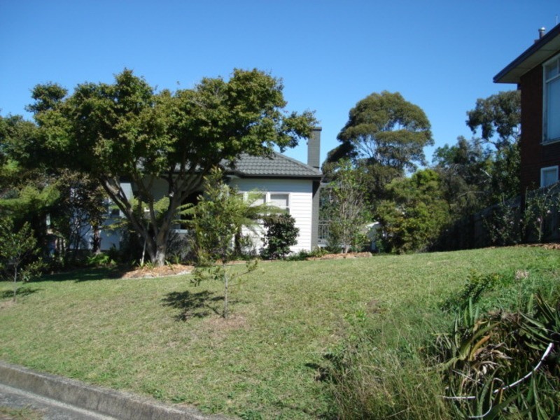11 Lyndon Street, Corrimal NSW 2518