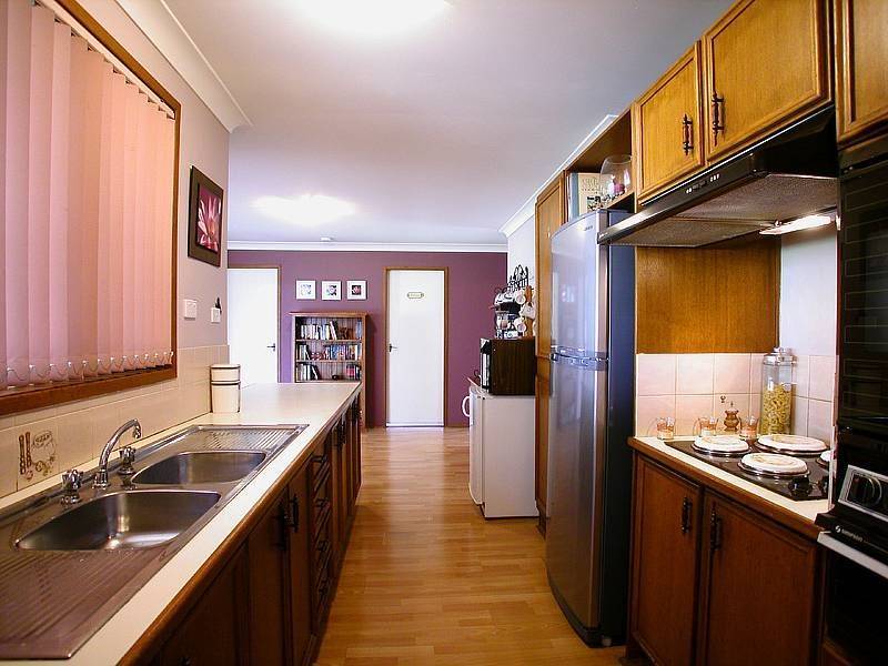 26 Staff Road, Cordeaux Heights NSW 2526