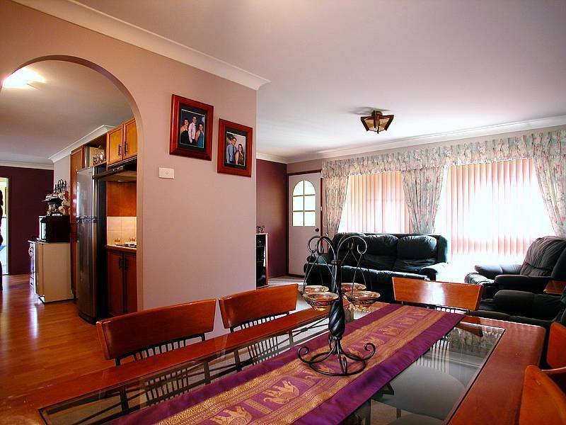 26 Staff Road, Cordeaux Heights NSW 2526