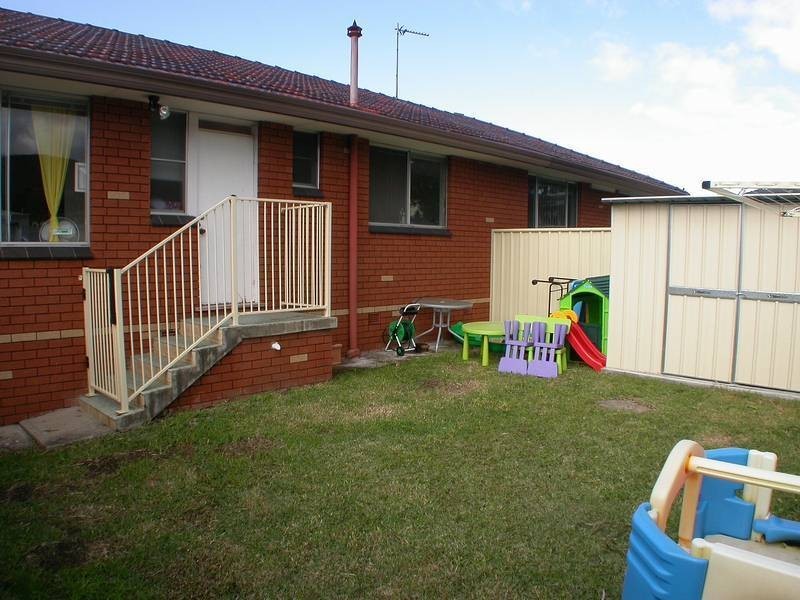4/22-24 Jones Place, Corrimal NSW 2518