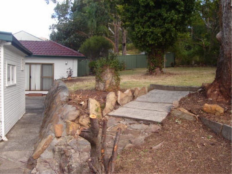 19 Cresting Avenue, Corrimal NSW 2518