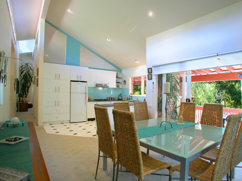 4 Koombala Grove, Cordeaux Heights NSW 2526