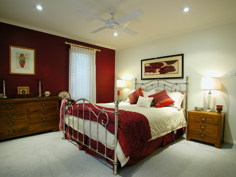 4 Koombala Grove, Cordeaux Heights NSW 2526