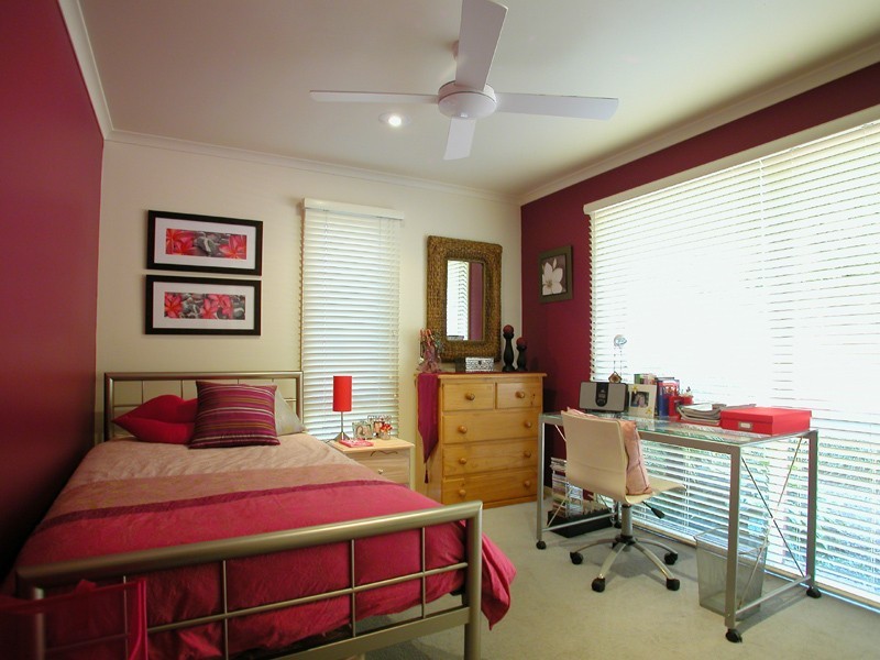 4 Koombala Grove, Cordeaux Heights NSW 2526