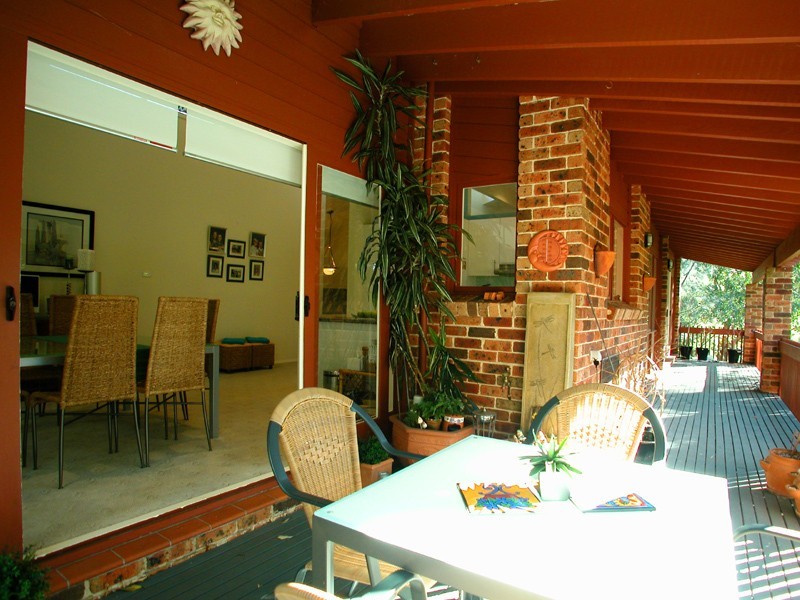 4 Koombala Grove, Cordeaux Heights NSW 2526