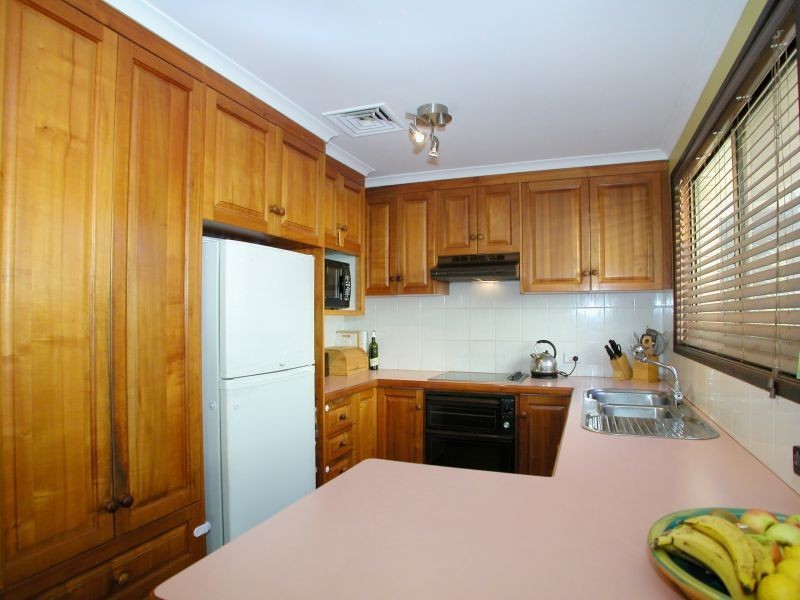 112 Jacaranda Avenue, Figtree NSW 2525