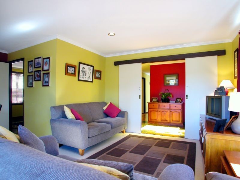 112 Jacaranda Avenue, Figtree NSW 2525