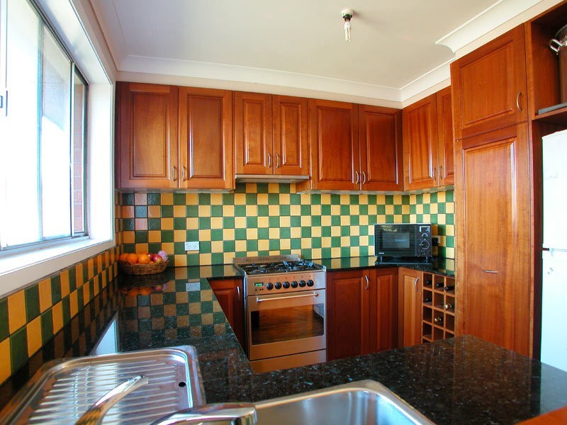 77 Bridge Street, Coniston NSW 2500