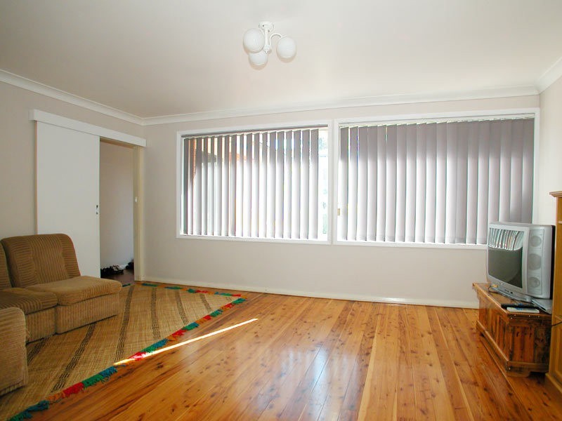 77 Bridge Street, Coniston NSW 2500
