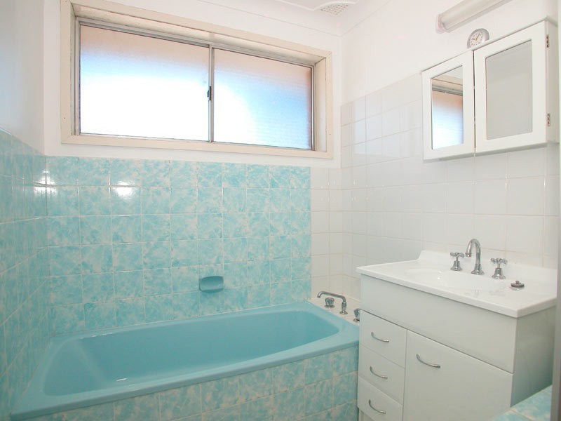 77 Bridge Street, Coniston NSW 2500