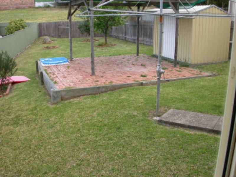 57 Cummins Street, Unanderra NSW 2526