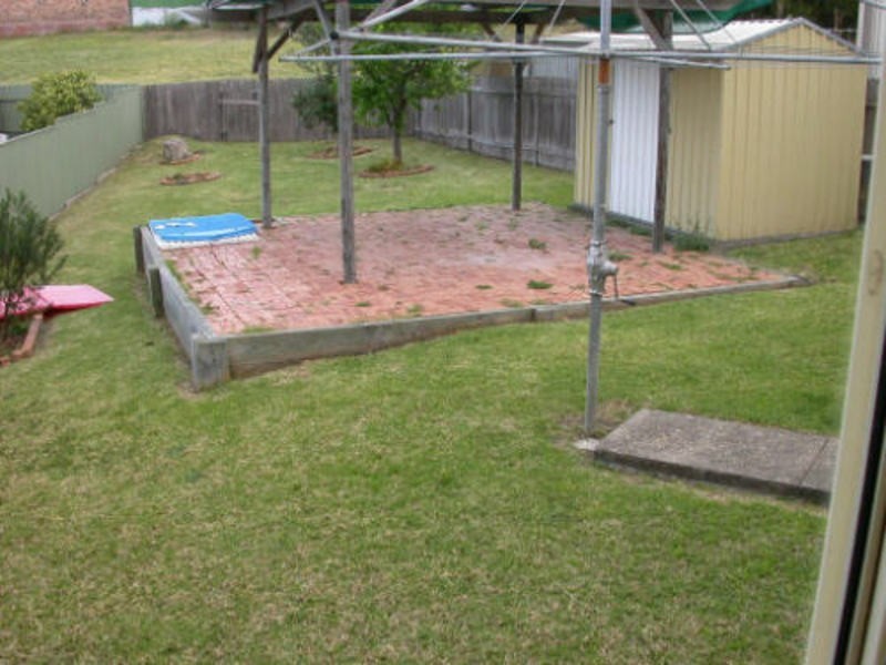 57 Cummins Street, Unanderra NSW 2526