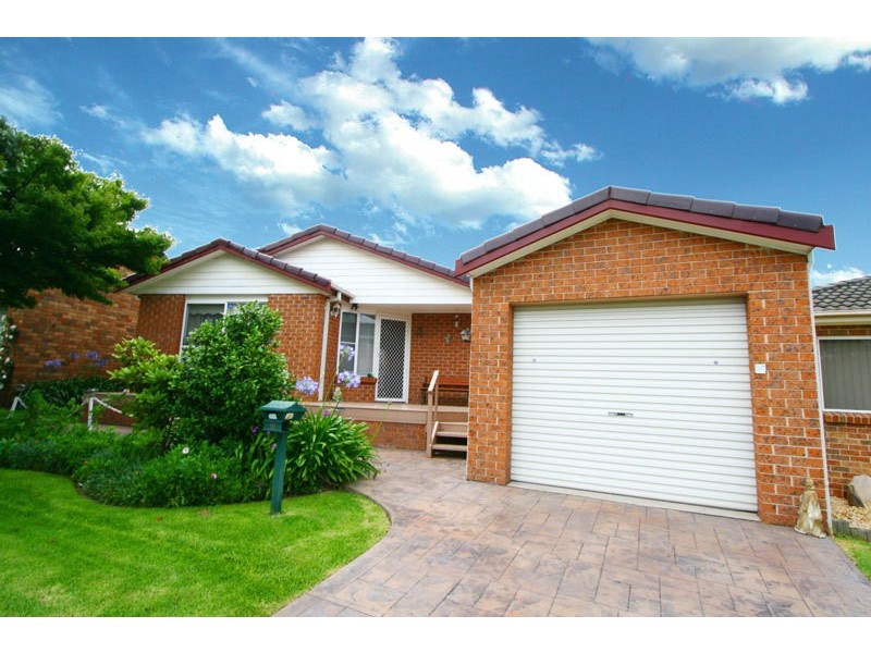 16 Ashmore Crescent, Kanahooka NSW 2530