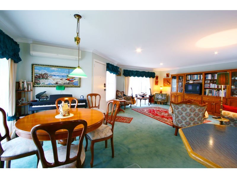 16 Ashmore Crescent, Kanahooka NSW 2530